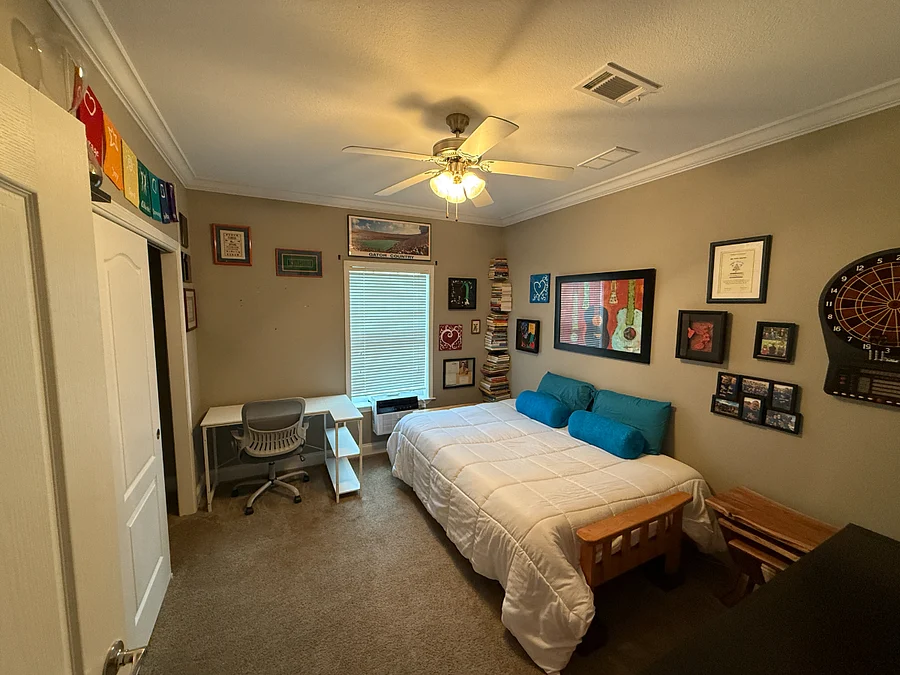 Photo 12