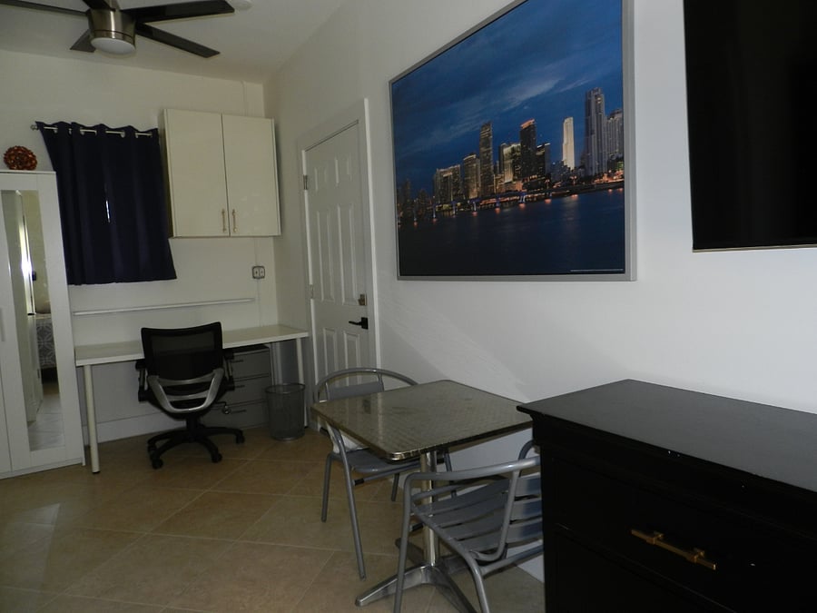 Photo 11