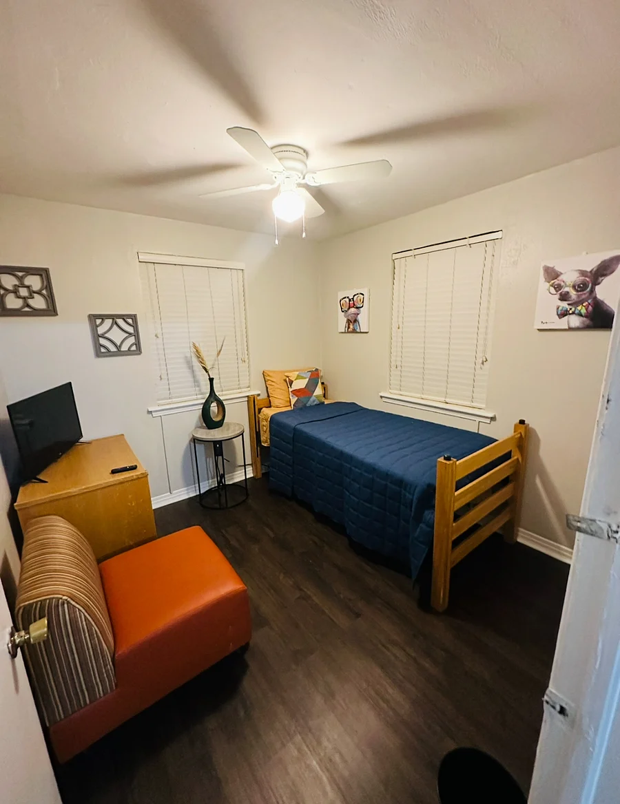 Photo 9