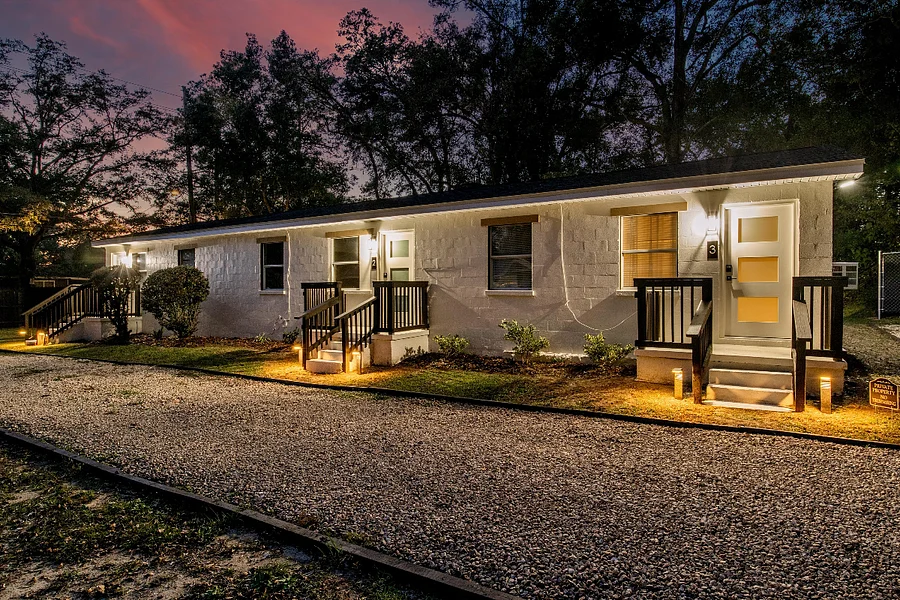 Photo 8