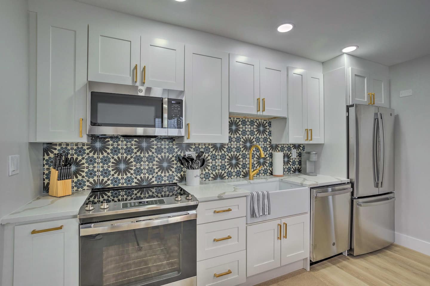 Photo 12