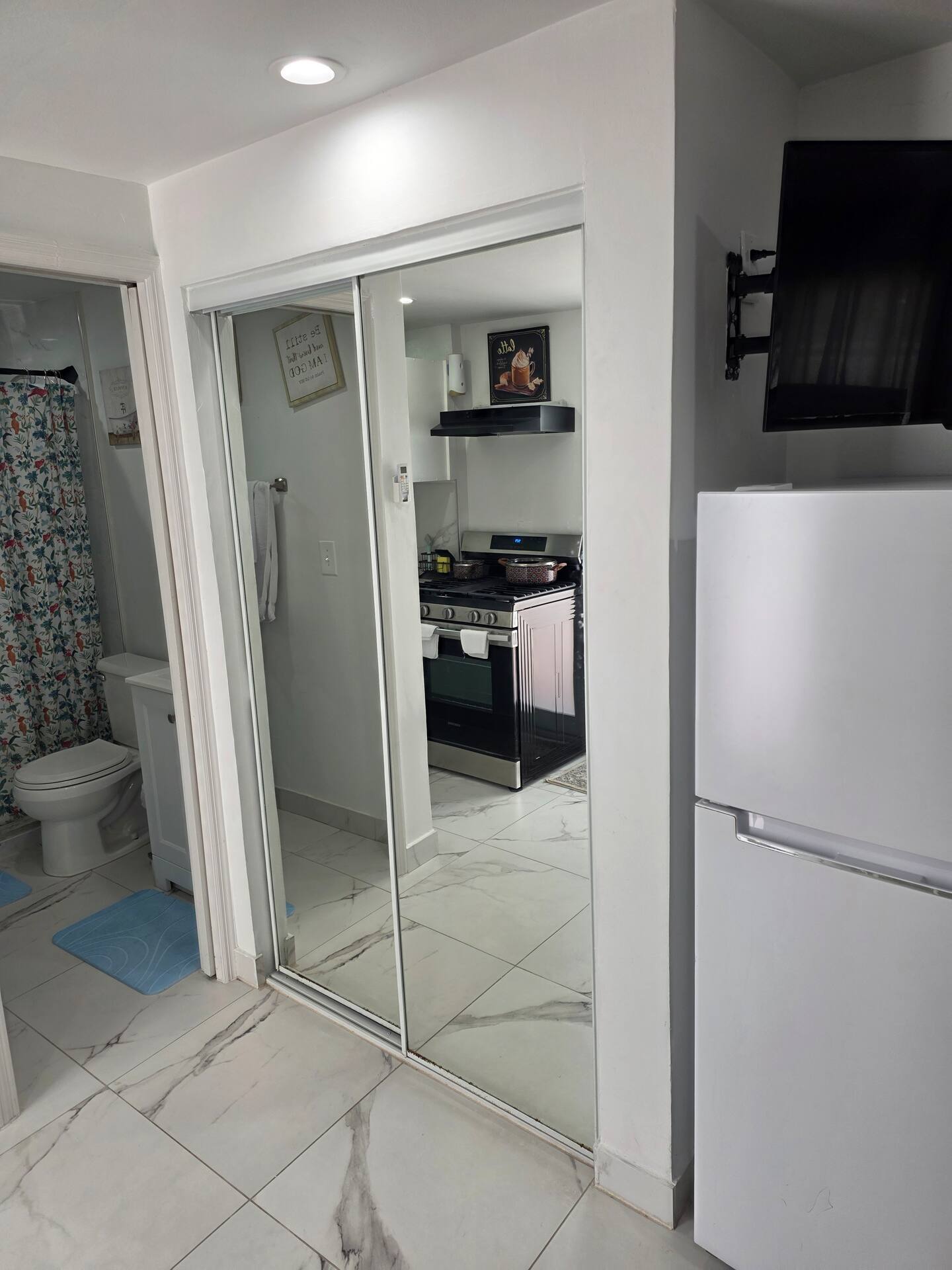 Photo 44