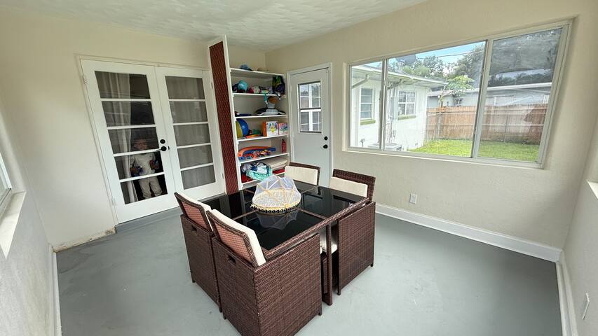 Photo 8