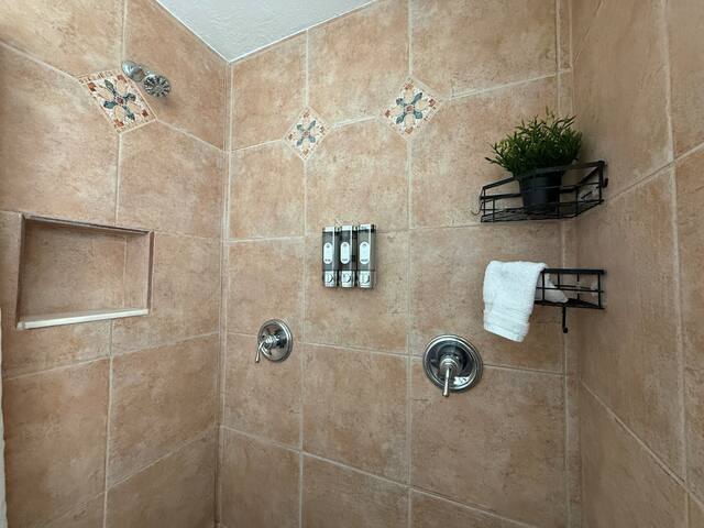 Photo 48