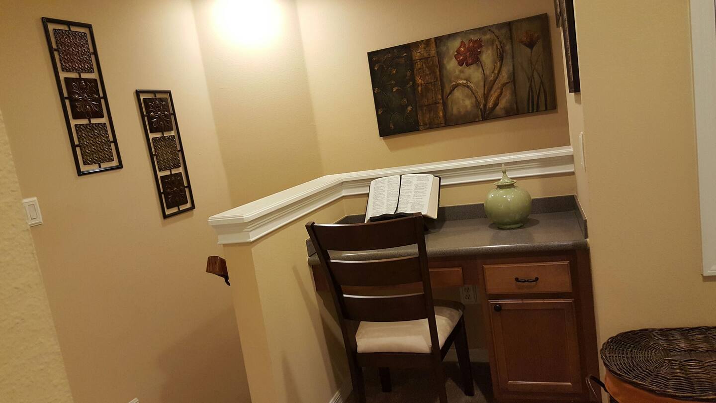 Photo 8