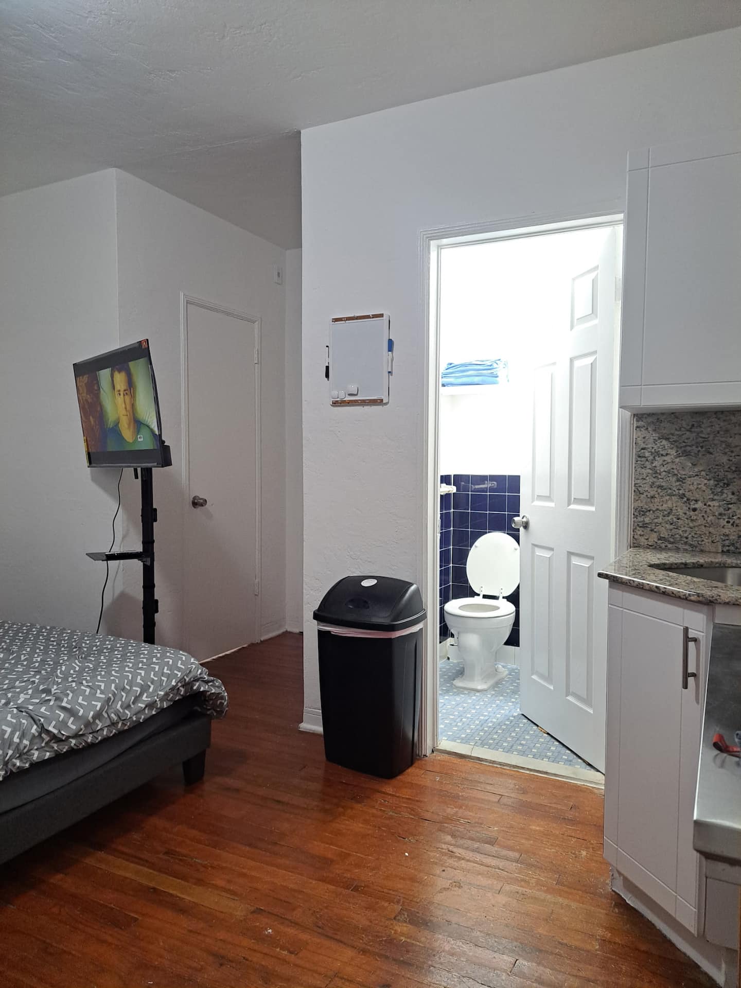 Photo 12