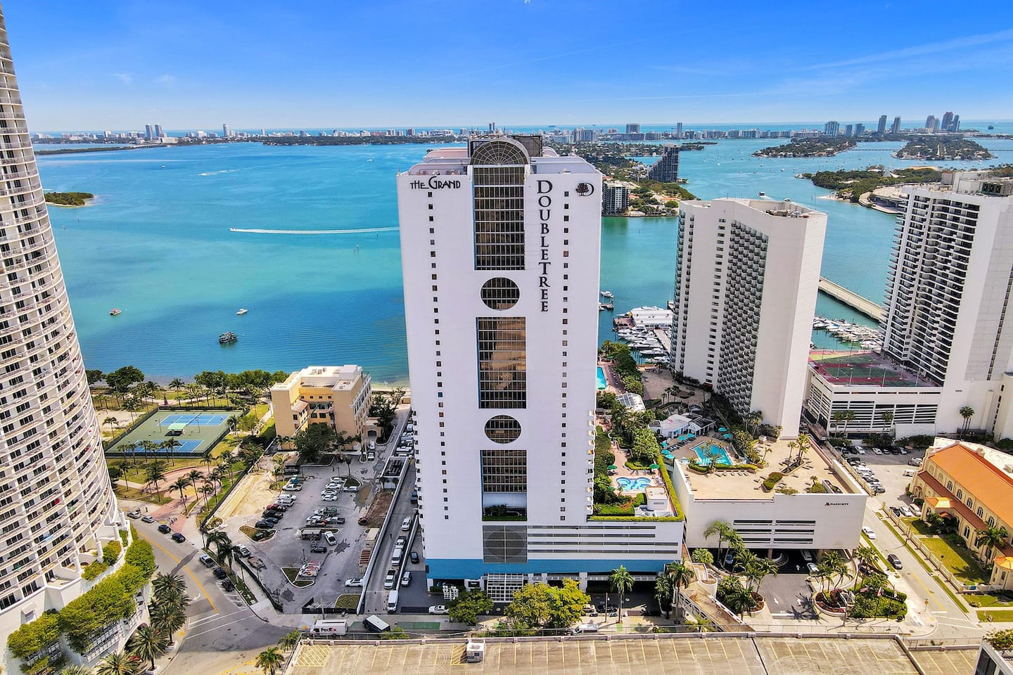 Photo 33