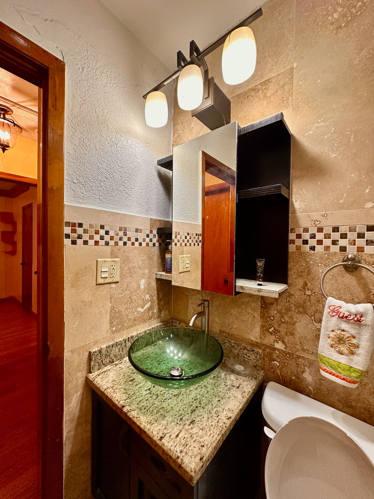 Photo 11