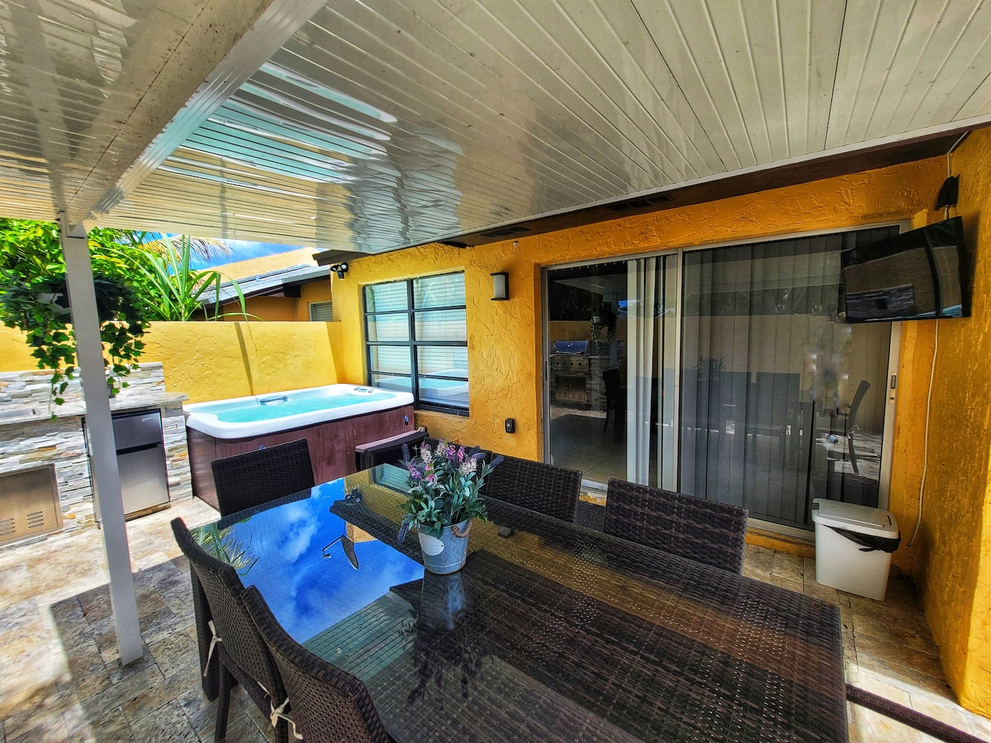 Photo 3