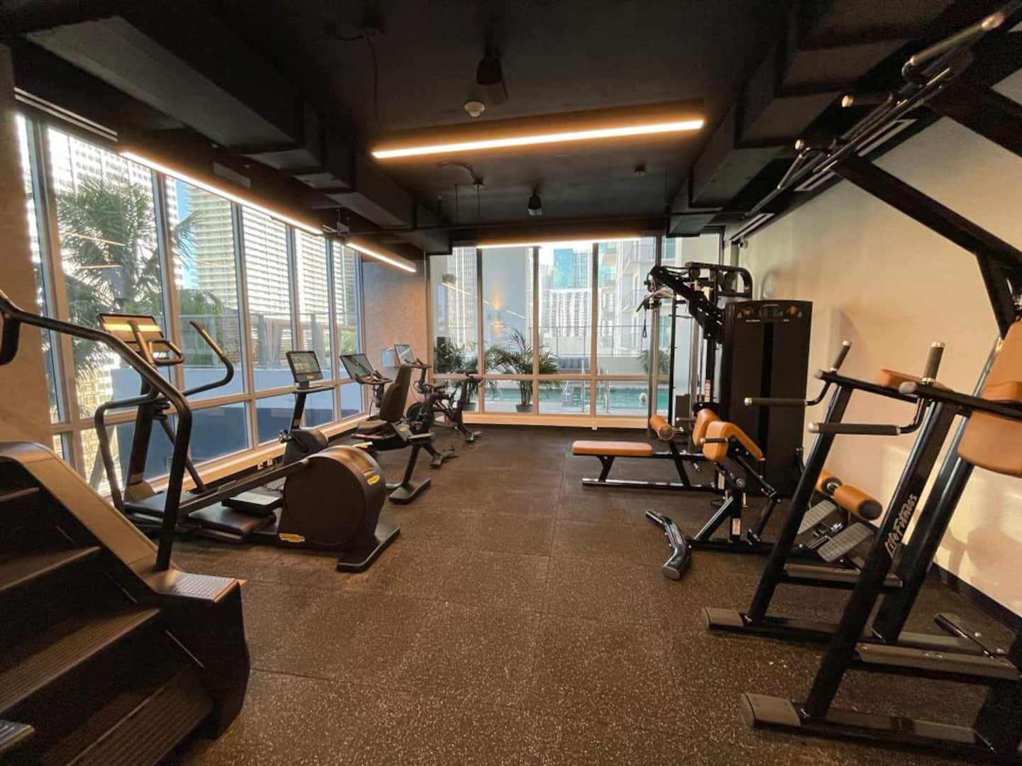 Photo 77