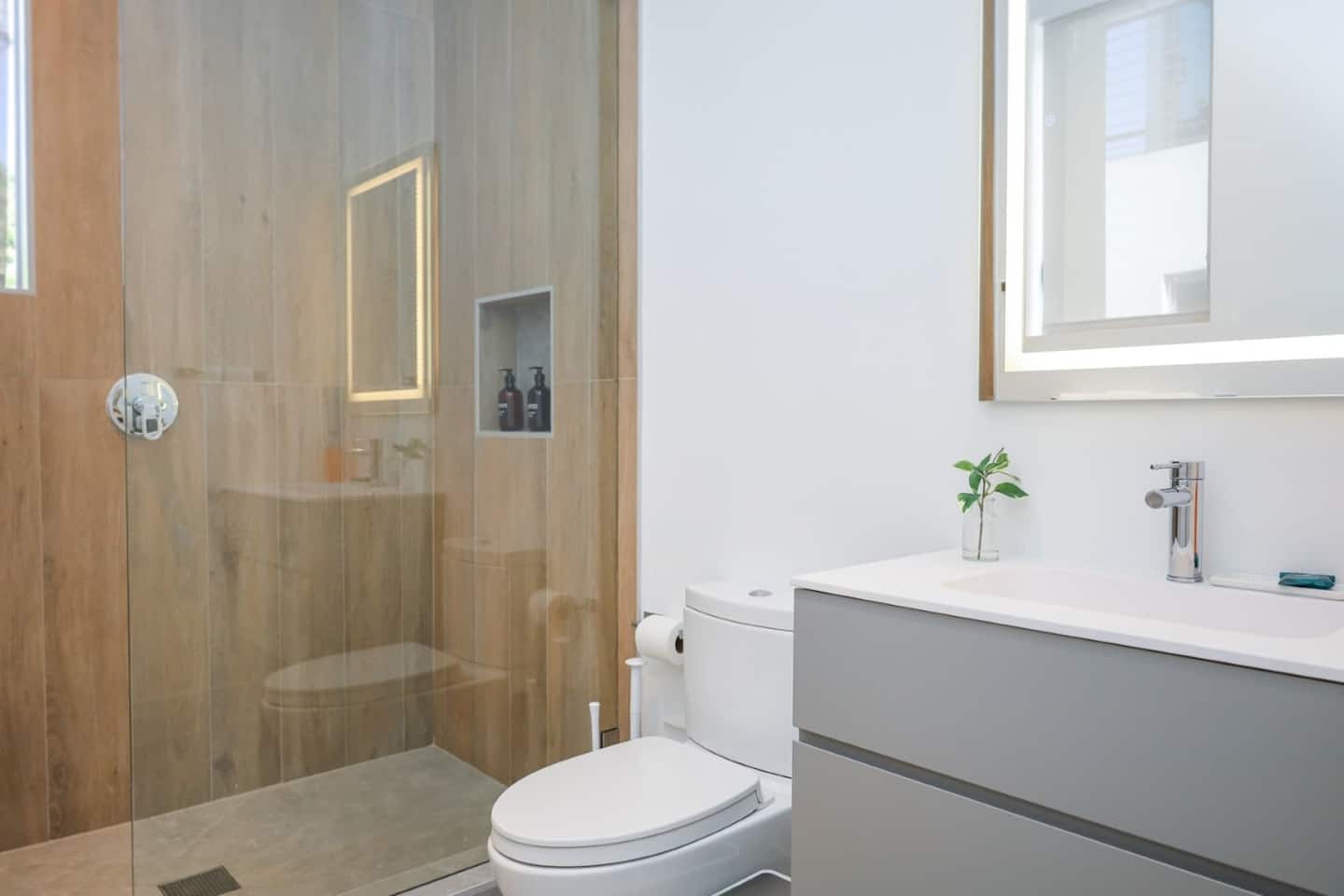 Photo 24