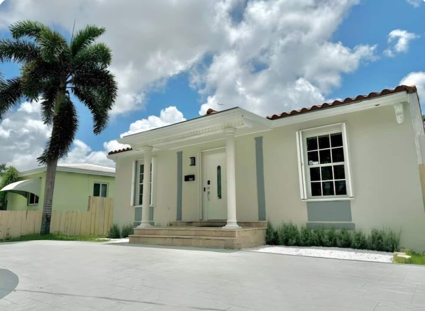 Main Photo