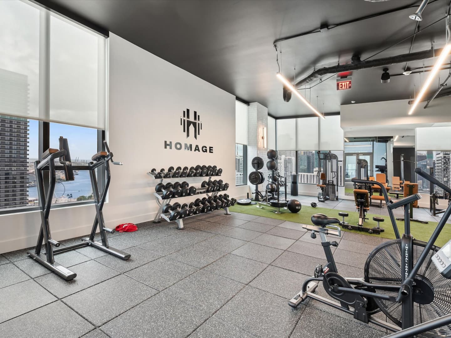 Photo 10
