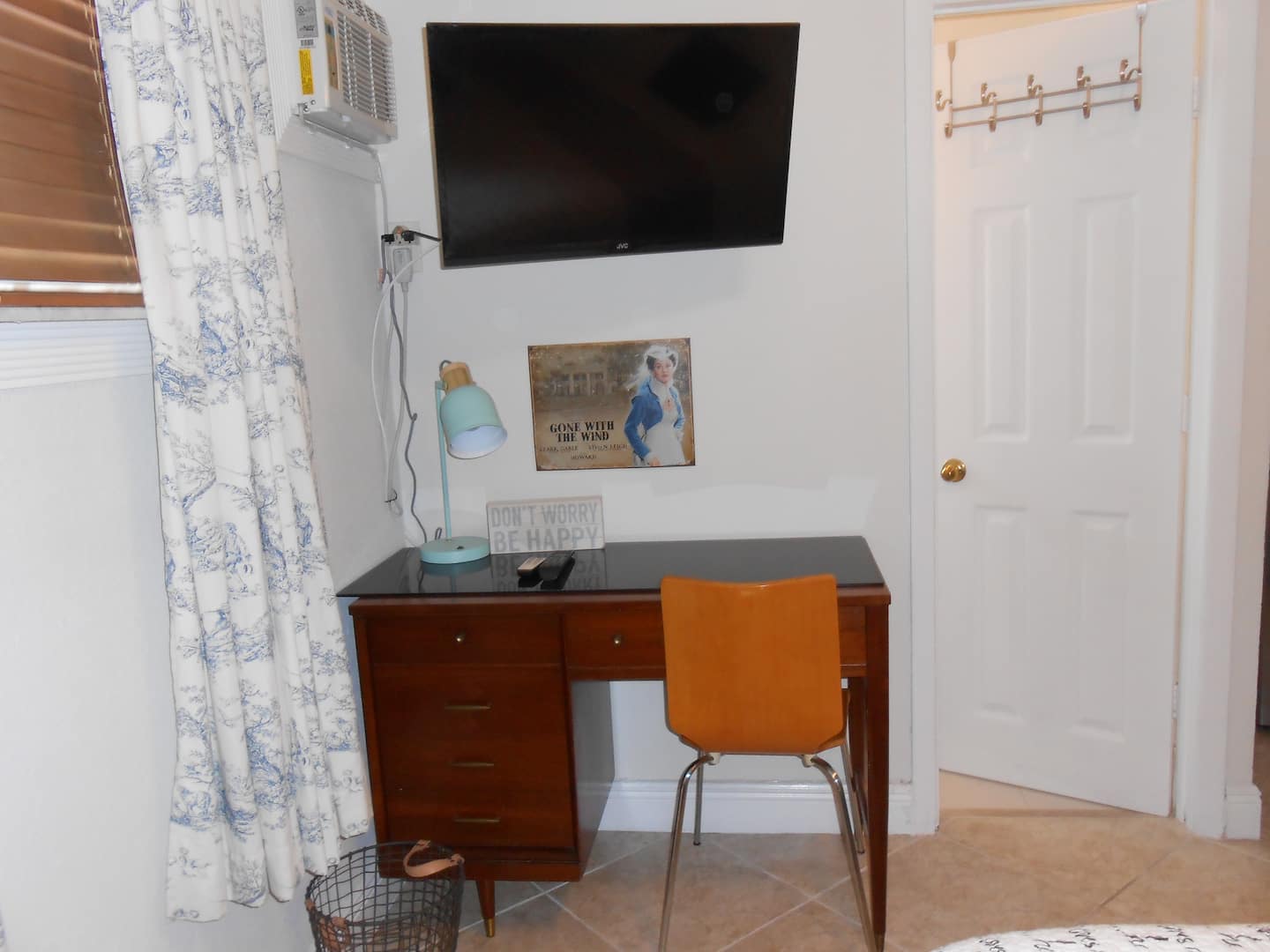 Photo 12
