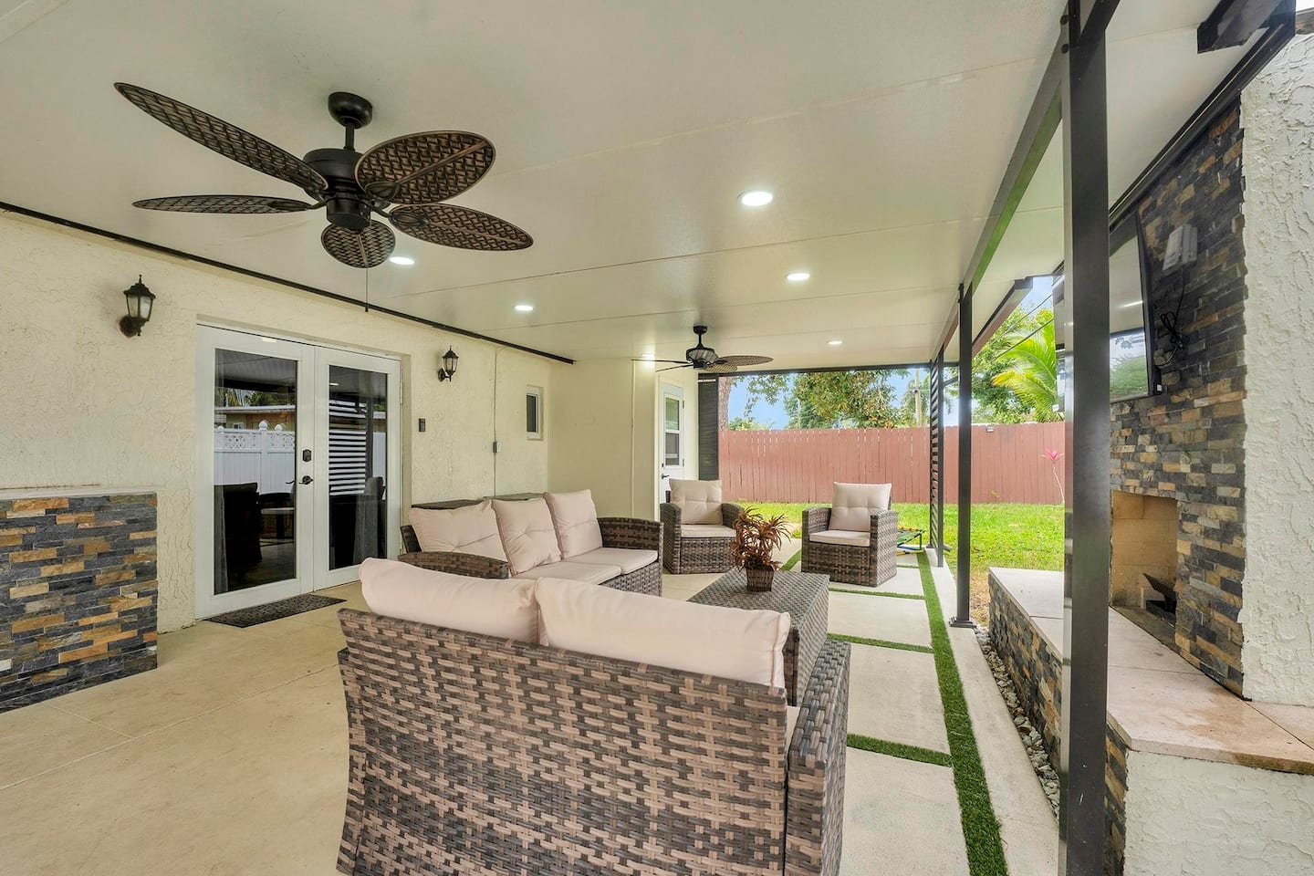 Photo 65