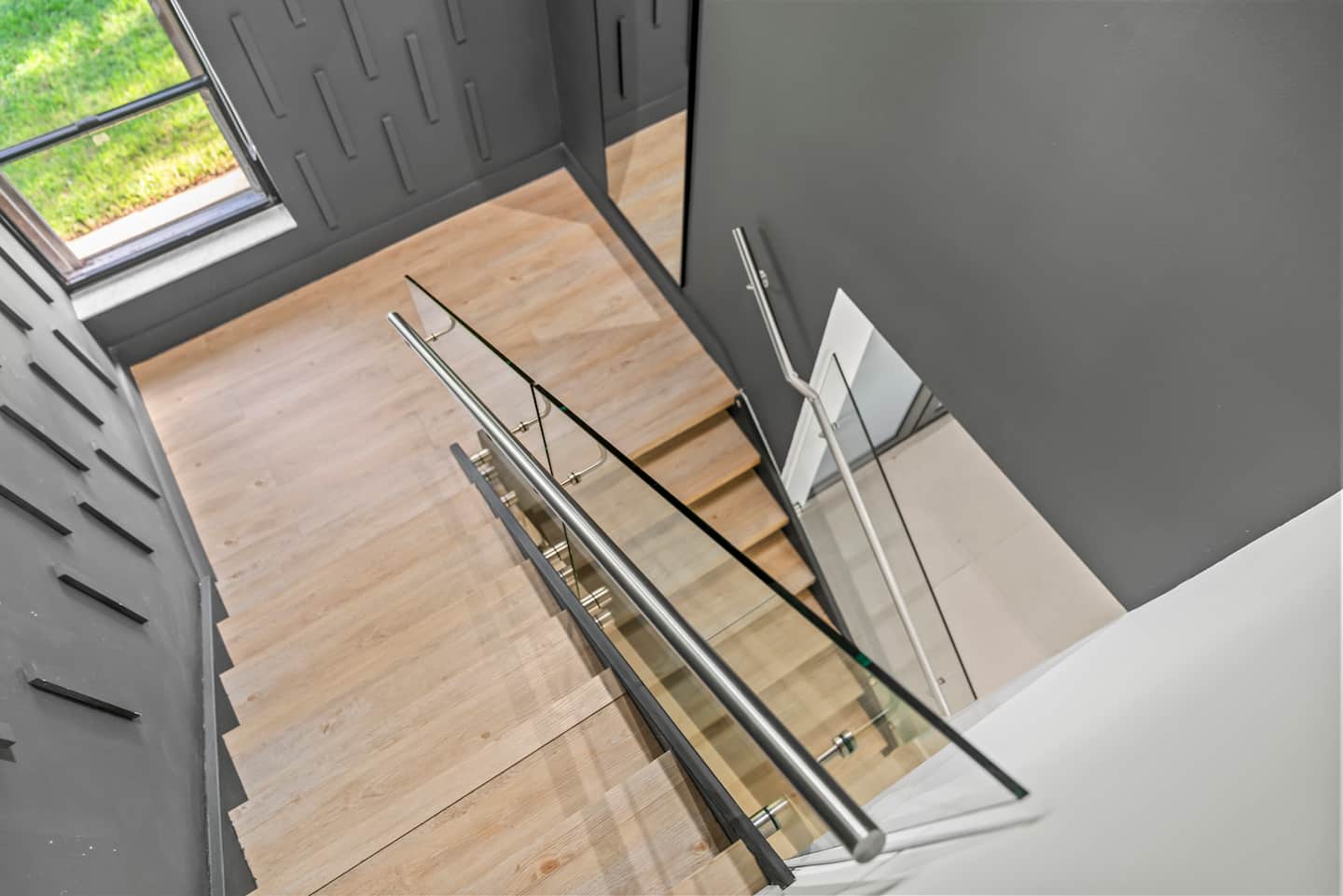 Photo 44