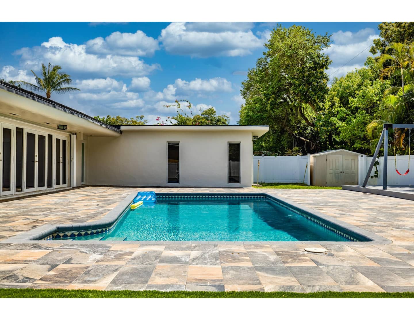 Photo 42