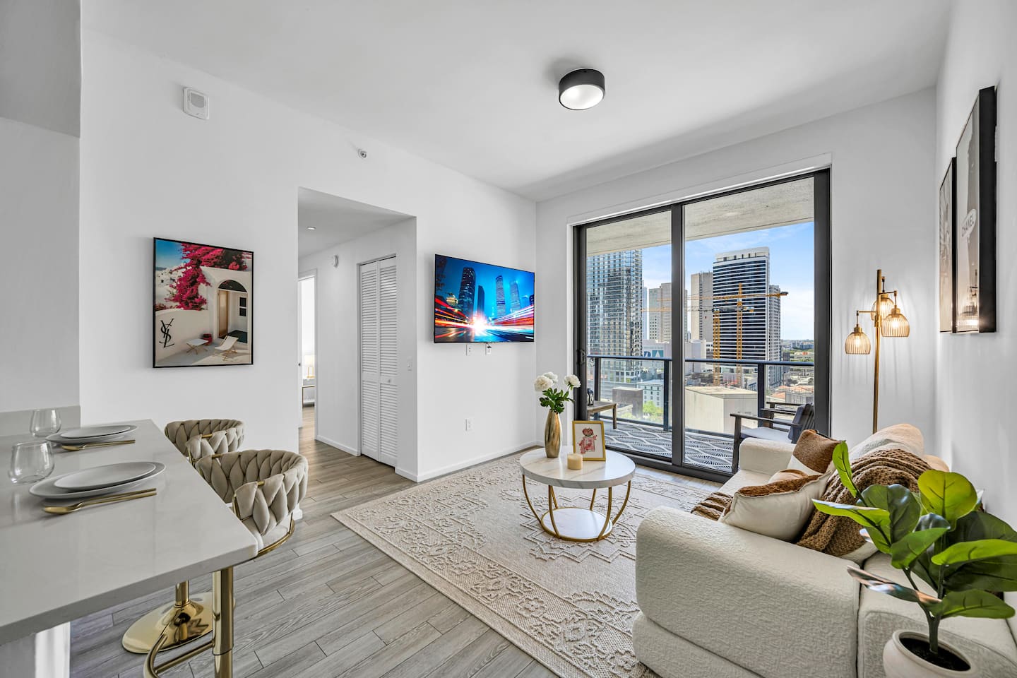 Main Photo