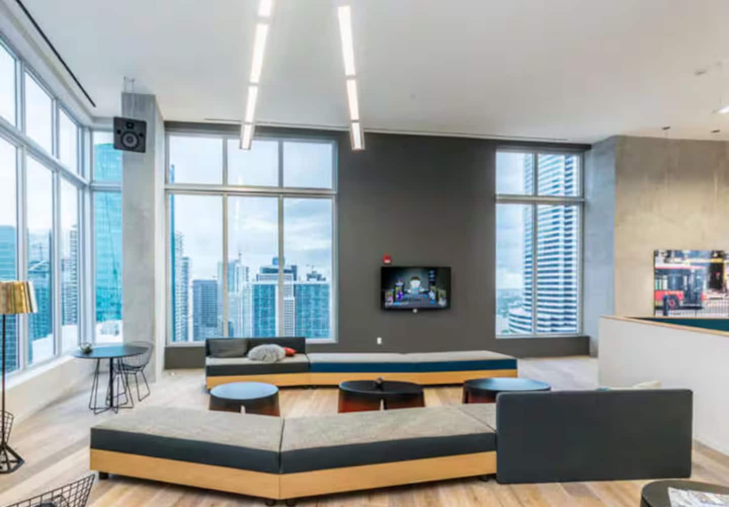 Photo 33