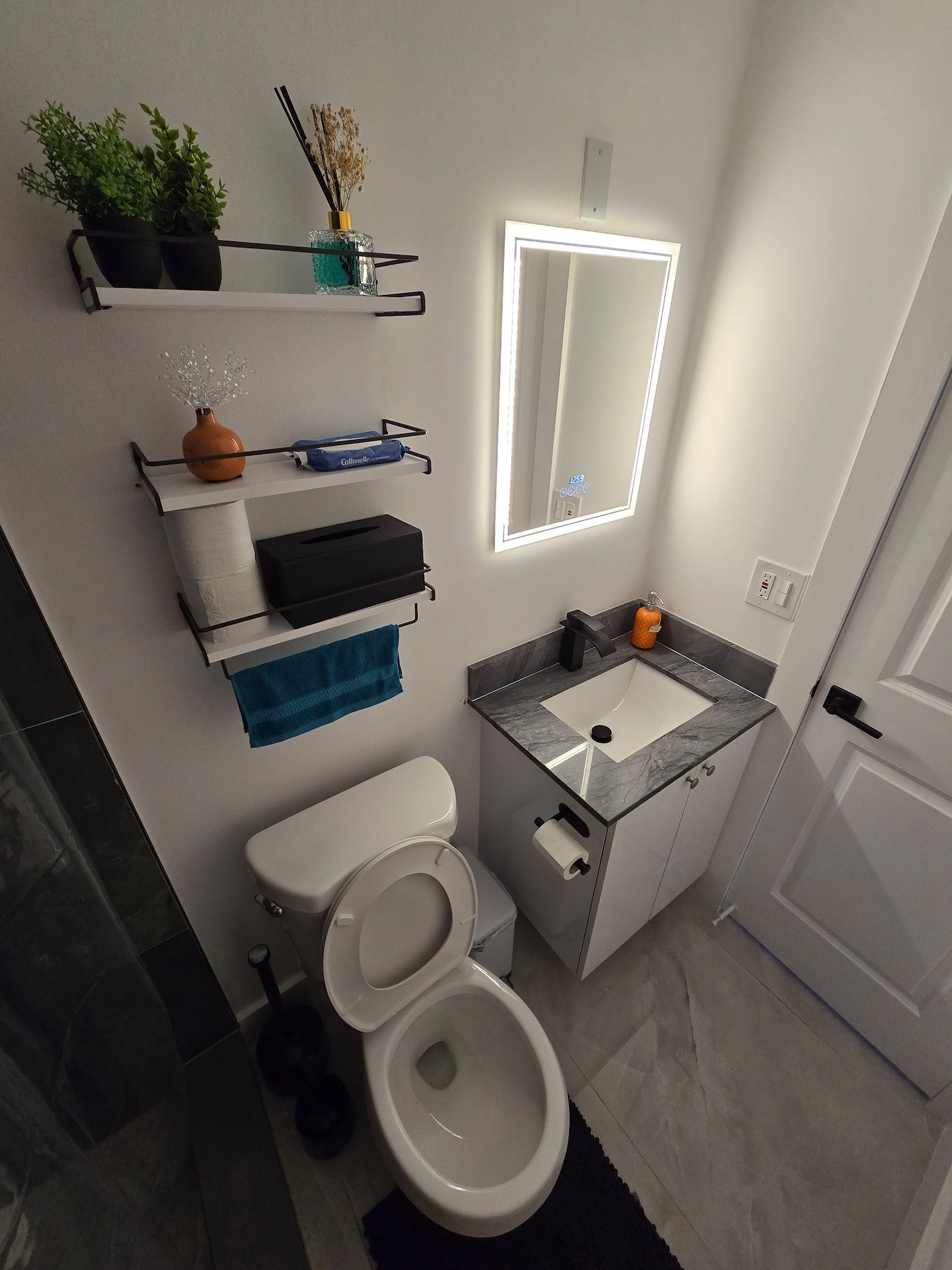 Photo 8