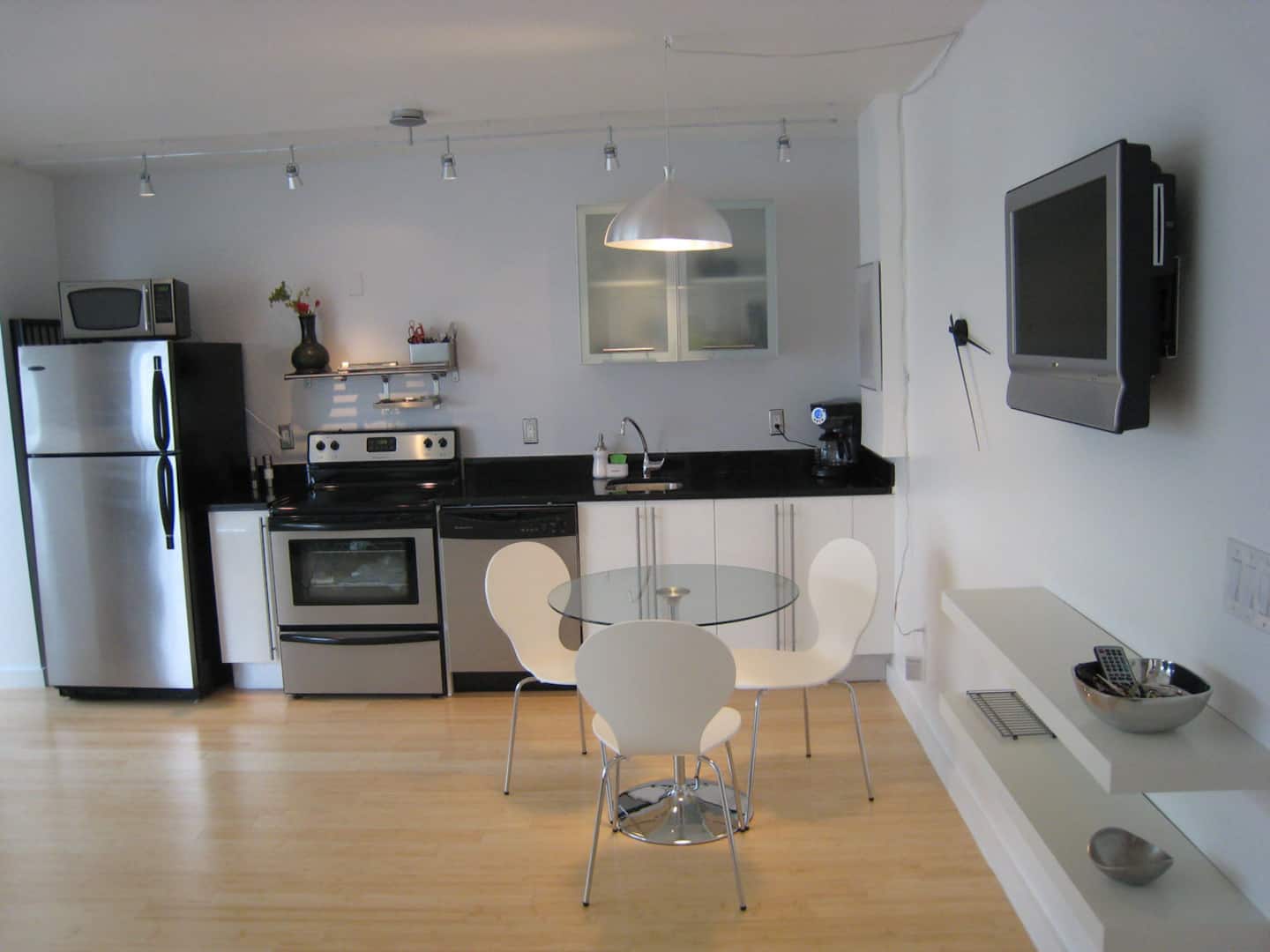 Photo 10