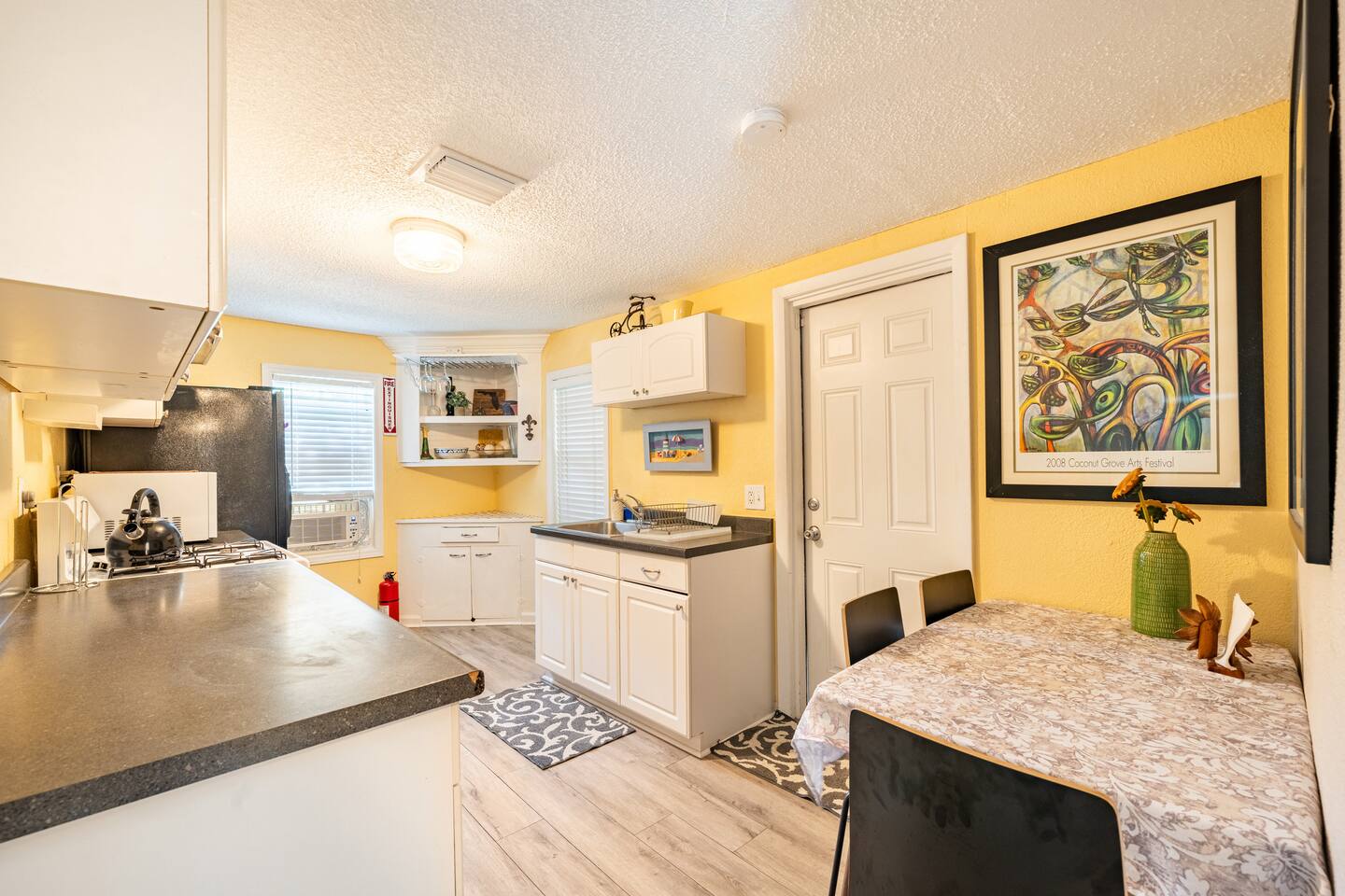 Photo 8
