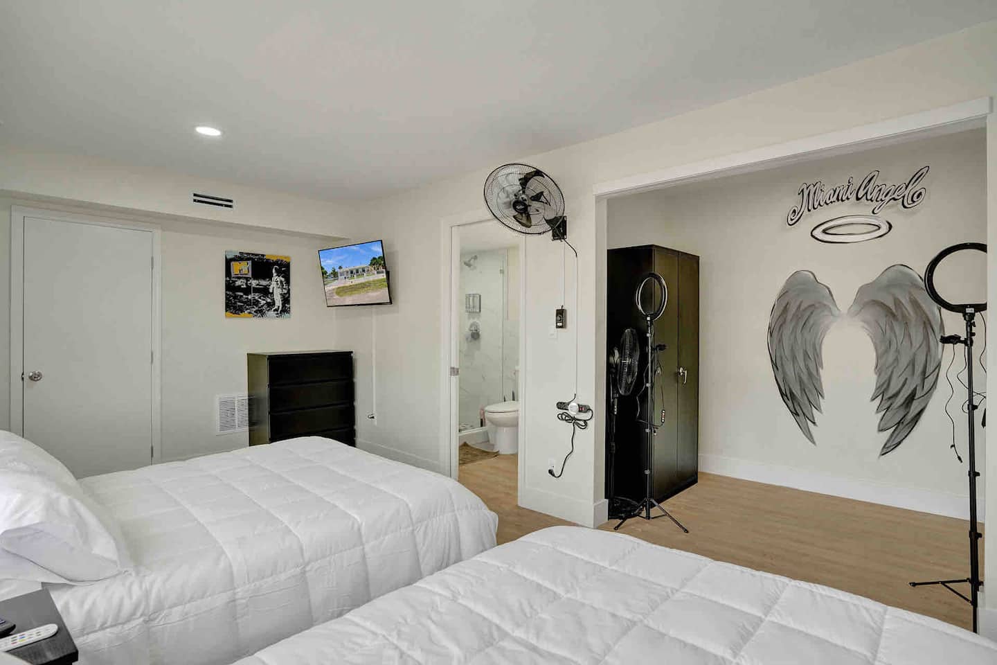 Photo 11