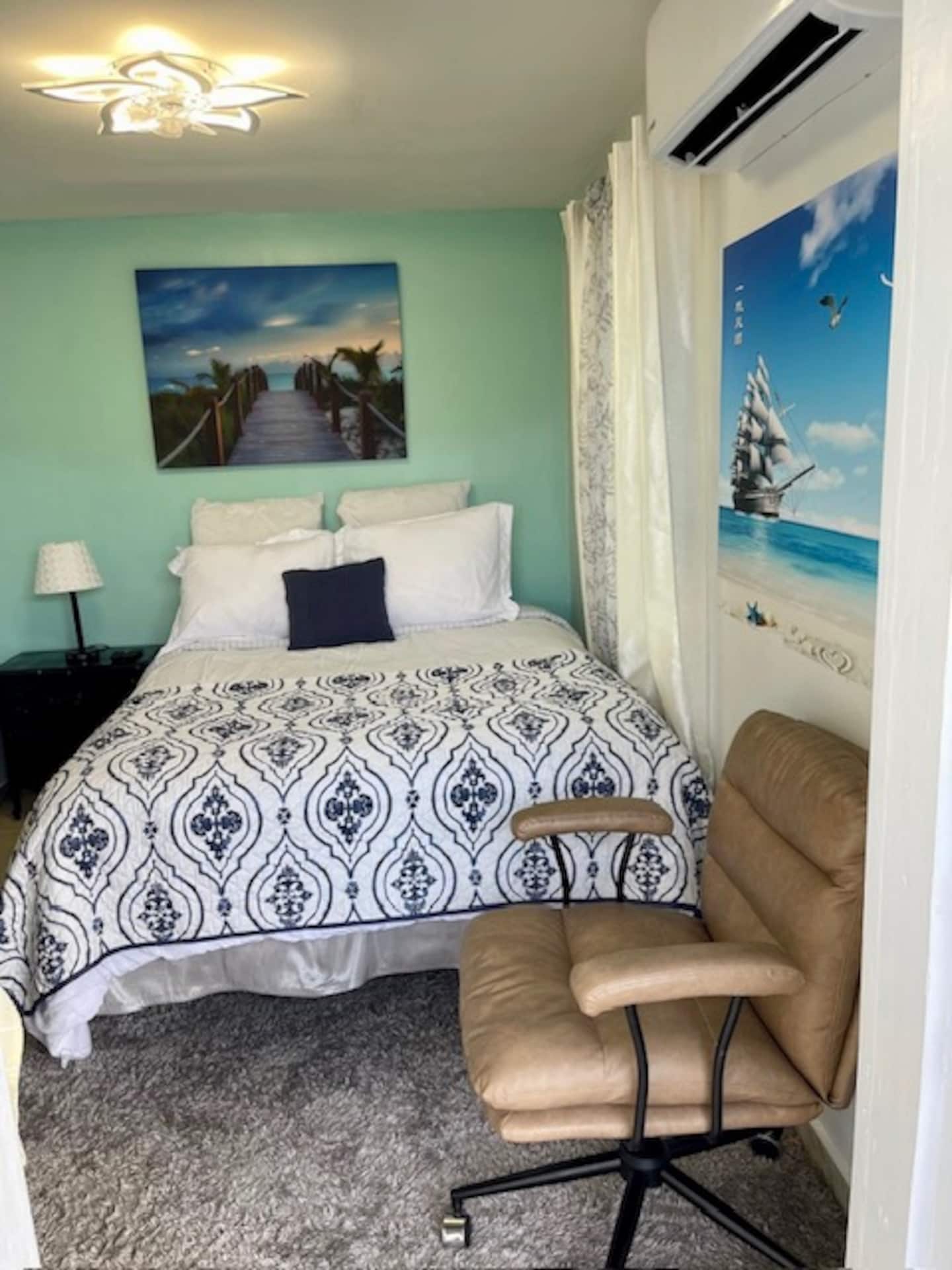 Photo 12
