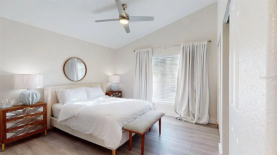 Photo 32