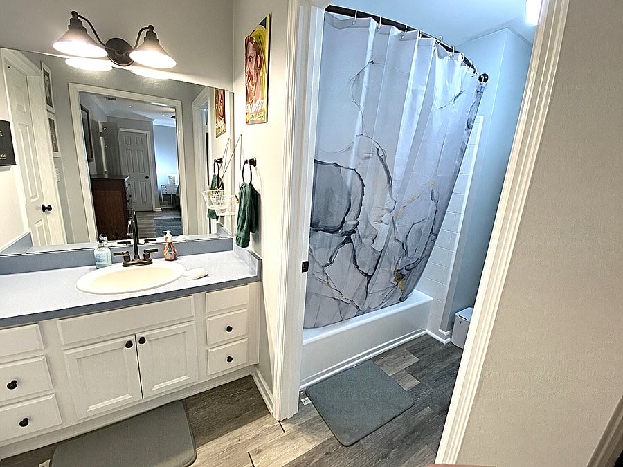 Photo 6