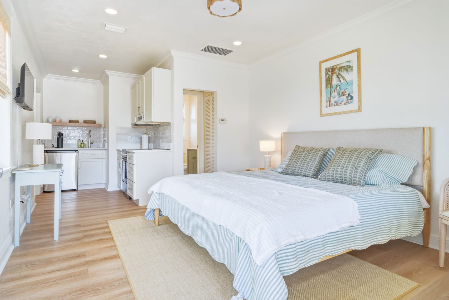 Main Photo
